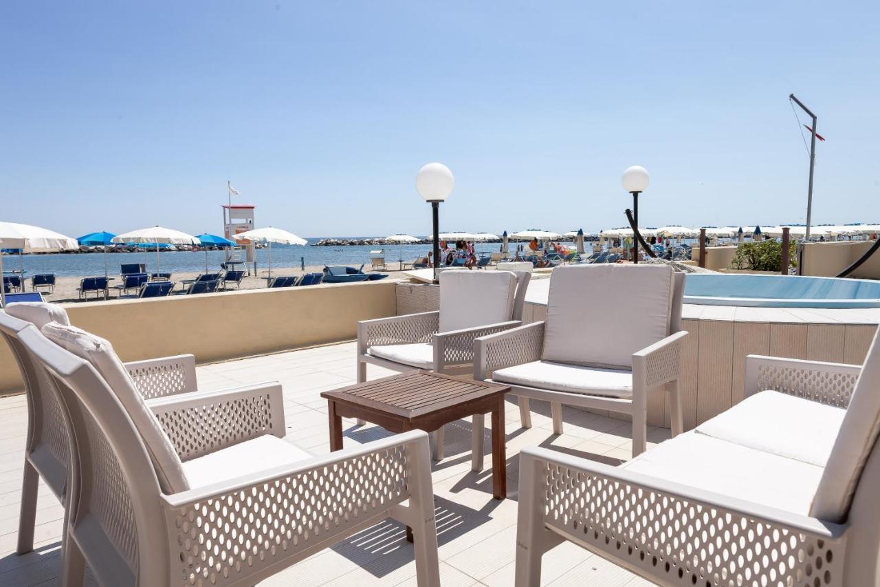 Hotel Primavera Sul Mare Lido Di Savio Bagian luar foto