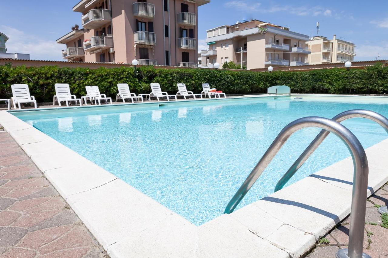 Hotel Primavera Sul Mare Lido Di Savio Bagian luar foto