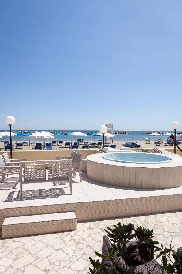 Hotel Primavera Sul Mare Lido Di Savio Bagian luar foto