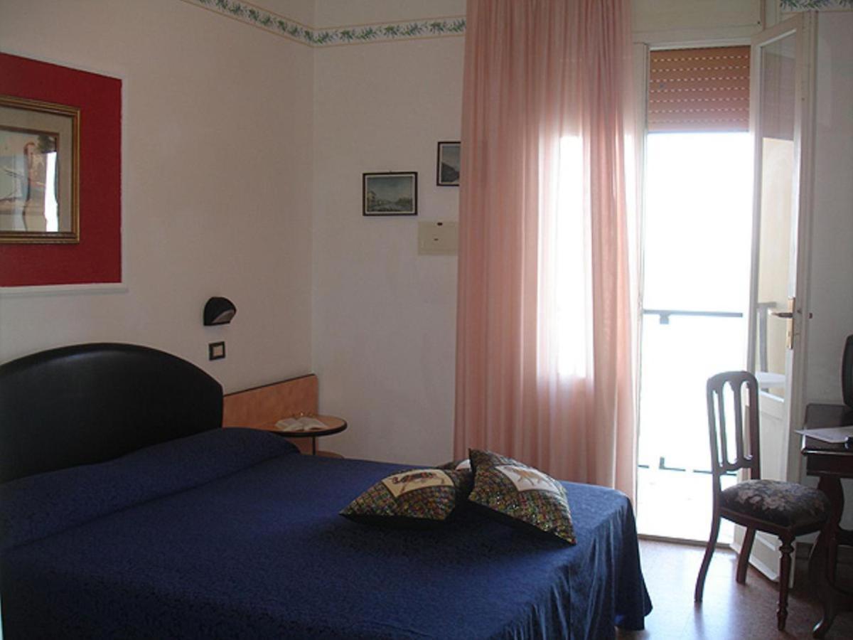 Hotel Primavera Sul Mare Lido Di Savio Bagian luar foto
