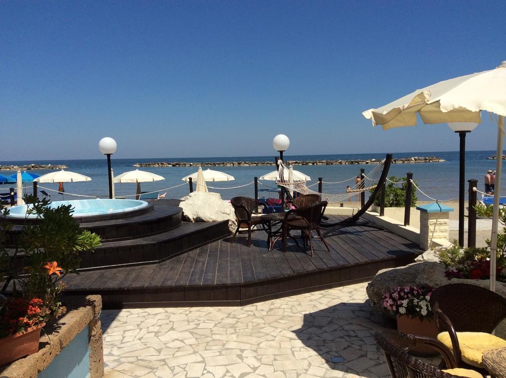 Hotel Primavera Sul Mare Lido Di Savio Bagian luar foto