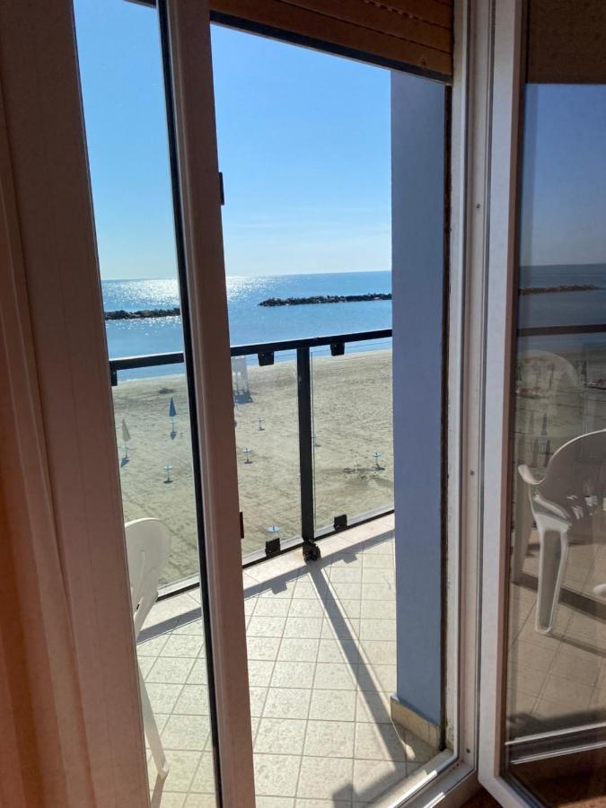Hotel Primavera Sul Mare Lido Di Savio Bagian luar foto