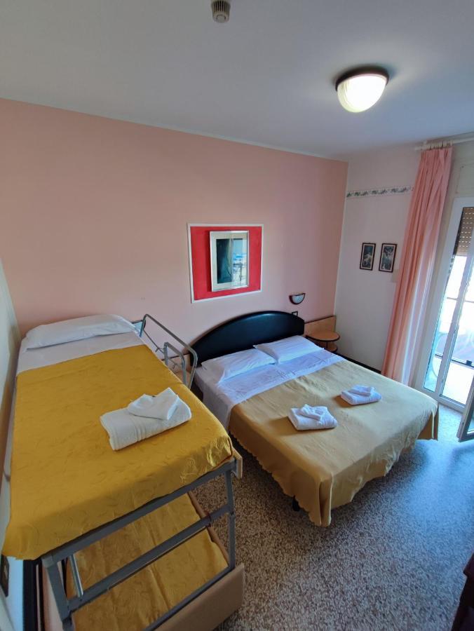 Hotel Primavera Sul Mare Lido Di Savio Bagian luar foto