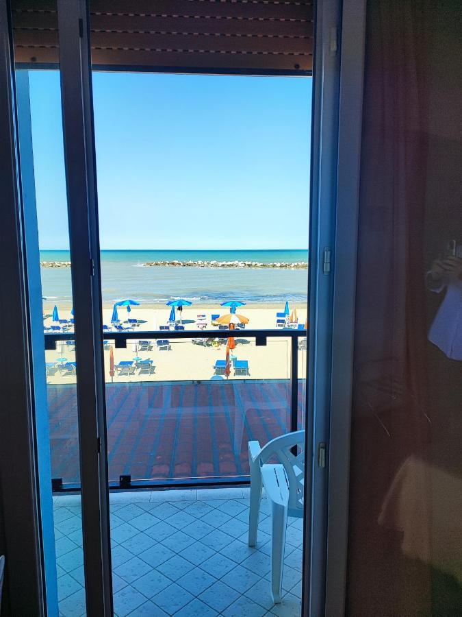 Hotel Primavera Sul Mare Lido Di Savio Bagian luar foto