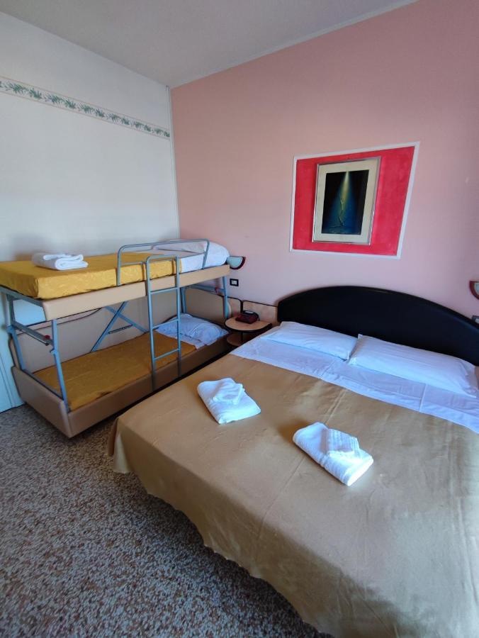 Hotel Primavera Sul Mare Lido Di Savio Bagian luar foto
