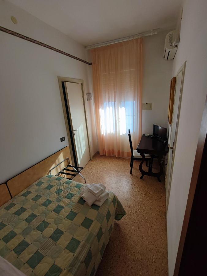 Hotel Primavera Sul Mare Lido Di Savio Bagian luar foto
