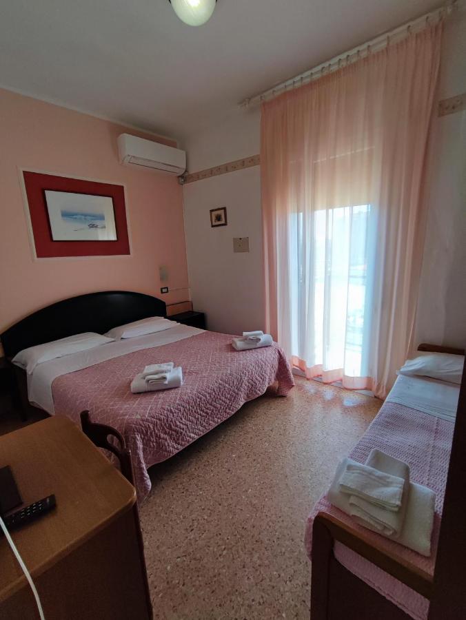 Hotel Primavera Sul Mare Lido Di Savio Bagian luar foto